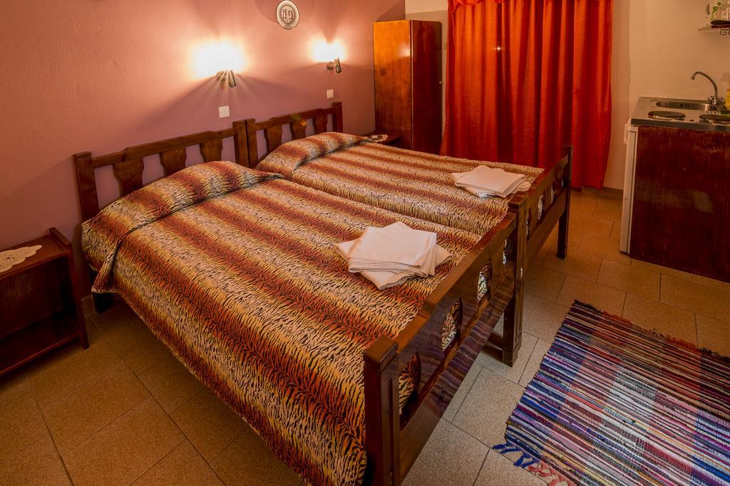 Savas Rooms Paleóchora Chambre photo
