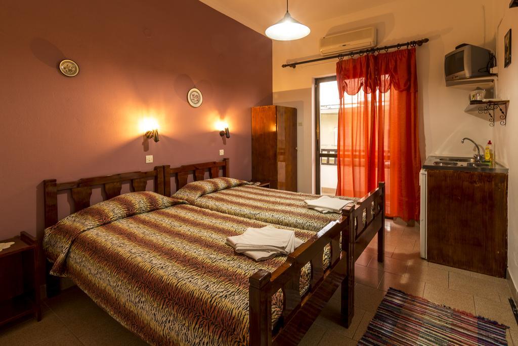 Savas Rooms Paleóchora Chambre photo